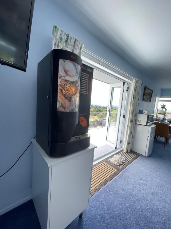 Panoramic View Apartment Without A Kitchen โรโตรัว ภายนอก รูปภาพ